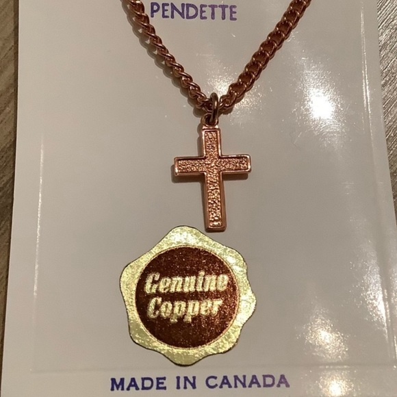 New vintage Copper cross pendette - Picture 2 of 4
